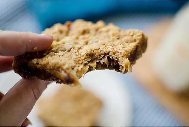 Caramel Oatmeal Bars - Lavibu