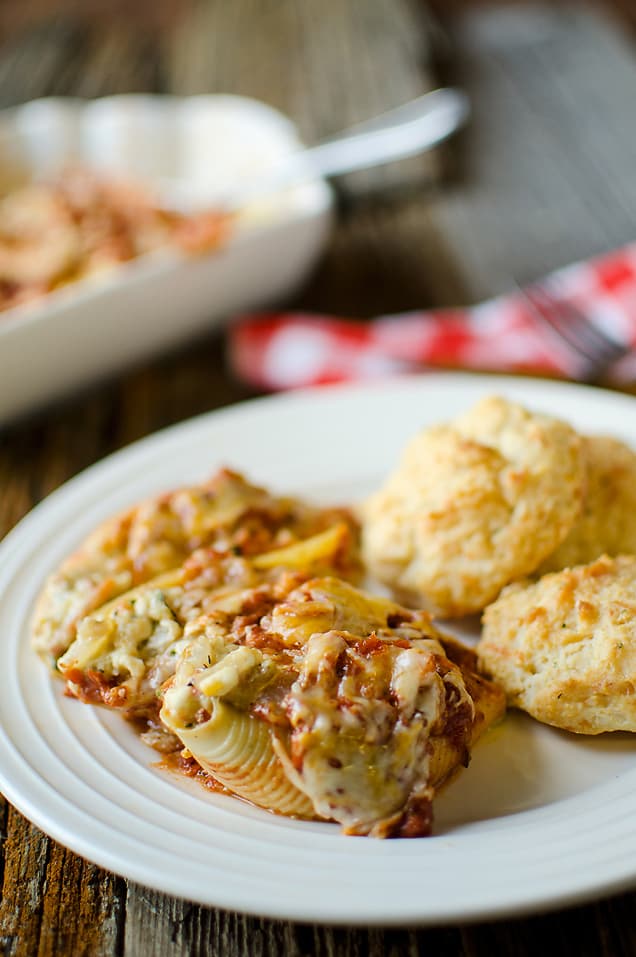 Vegetable & Three Cheese Stuffed Shells - Lavibu
