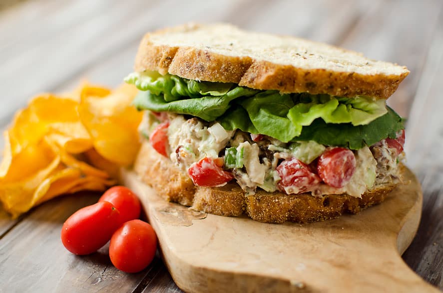 Light Ranch BLT Chicken Salad Sandwich - Lavibu