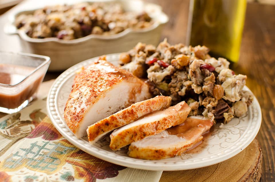 Crock Pot Turkey Breast with Cranberry Sauce - Lavibu