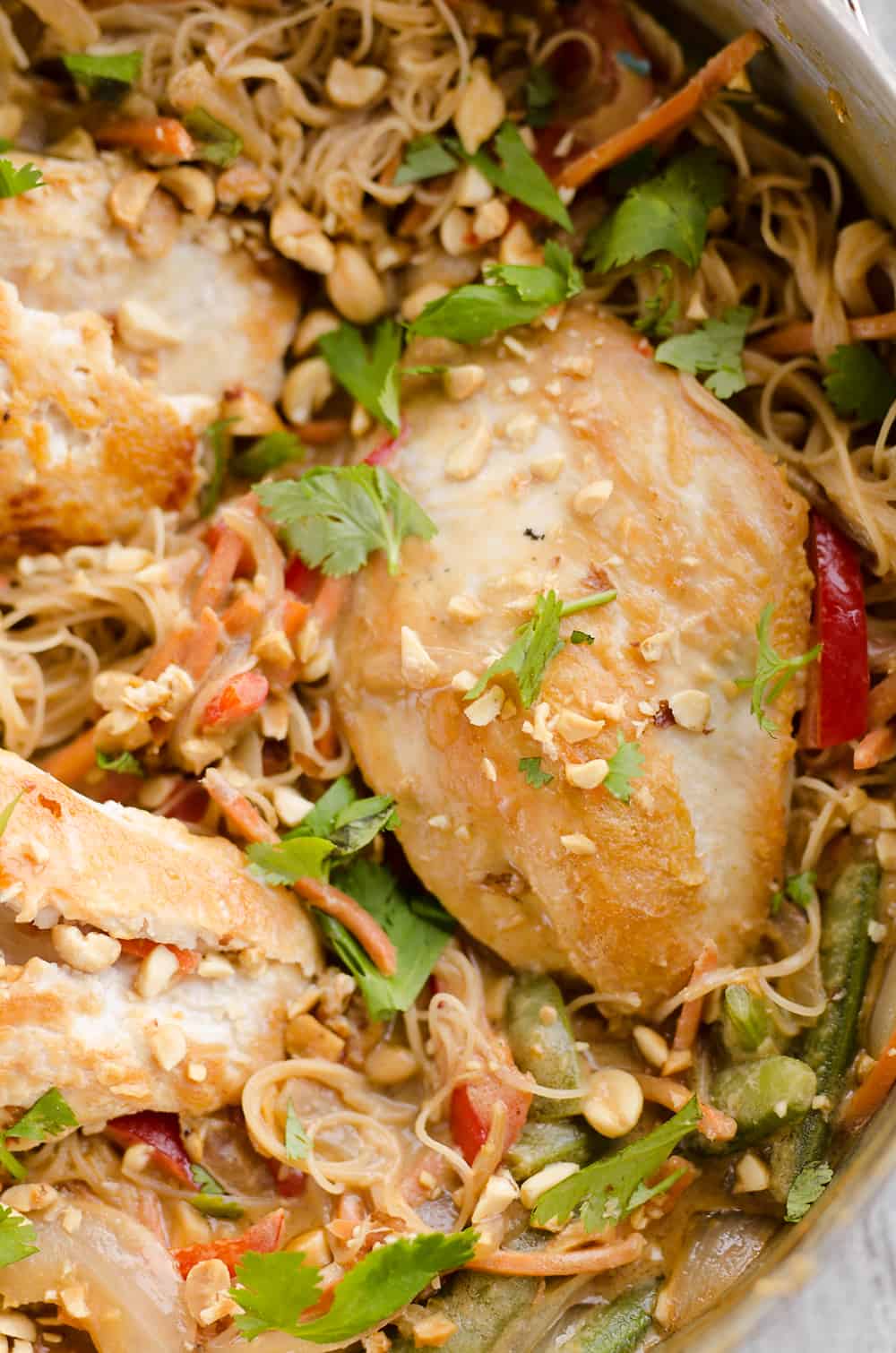 Thai Peanut Chicken Noodle Skillet is a quick and healthy 20 minute meal made with spicy noodles and vegetables.