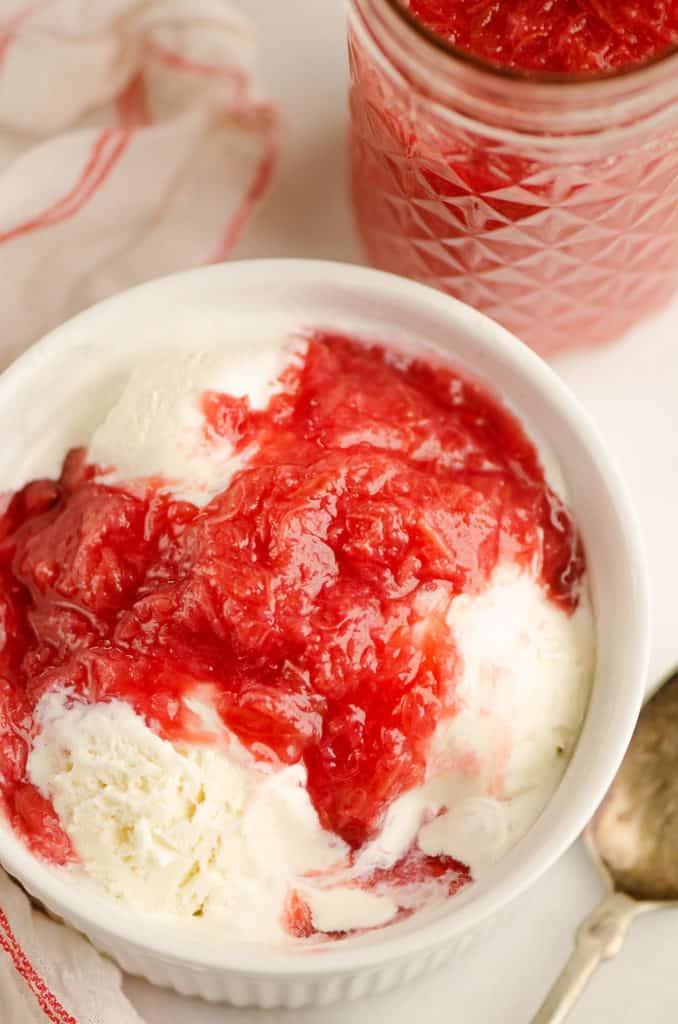Easy Rhubarb Honey Sauce